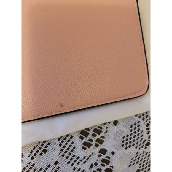 Lovelook Pink Wristlet - Picture 5 of 6